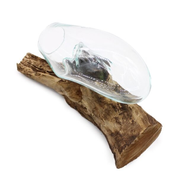 Transparent glas format mot naturligt gamalträ