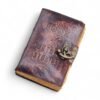 Anteckningsbok med texten The Book of Untold Stories