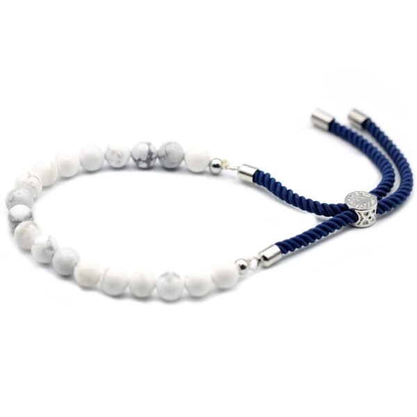 Howlitarmband med marinblått justerbart band