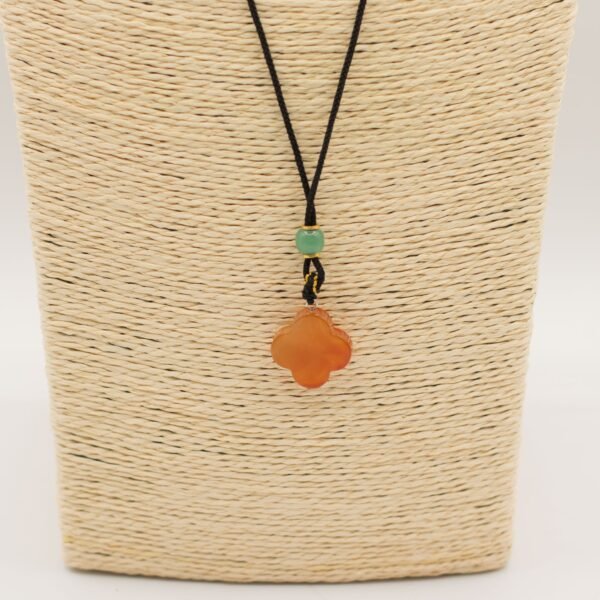Fyrklöverhänge i rödorange jade