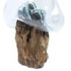 bG9jYWw6Ly9tZWRpYS9TTS84Qy82MFIzMEMxRzZNU0s4Q1NNLzJiNDliNWVmLmpwZWc.jpg Stor dekorativ glasform i glas och trä