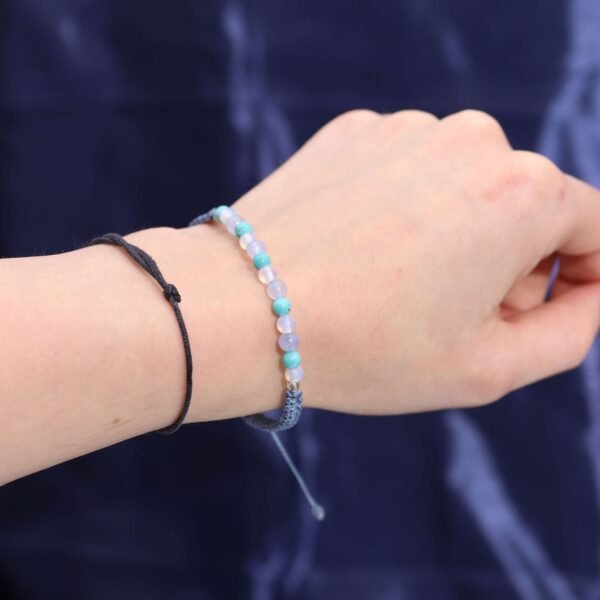 bG9jYWw6Ly9tZWRpYS85Ui8yRC82MFIzMEMxRzZXVEsyRDlSLzc4NDY0ZjA2LmpwZWc.jpg Kristallarmband för Fiskarna på handled
